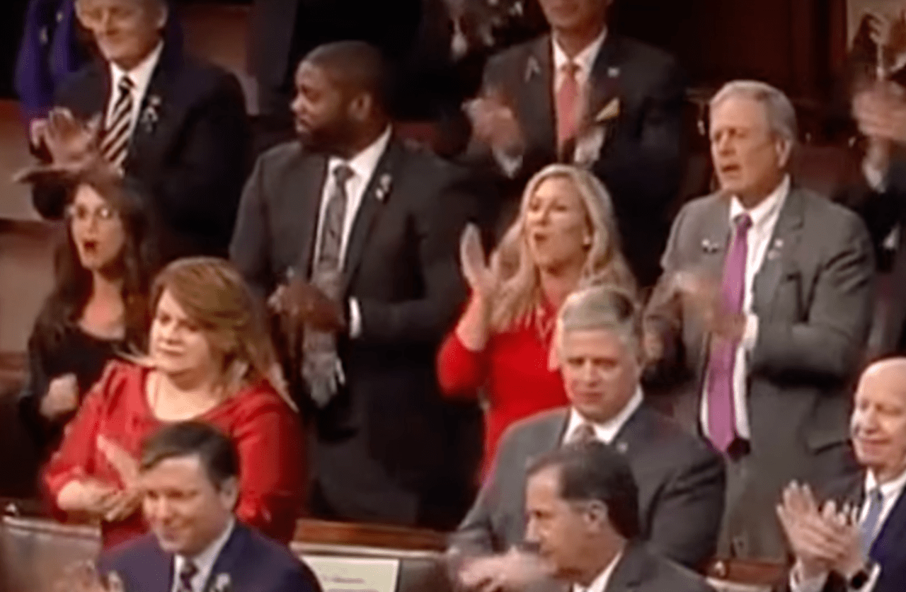 republicans chanting build the wall at 2022 state of the union